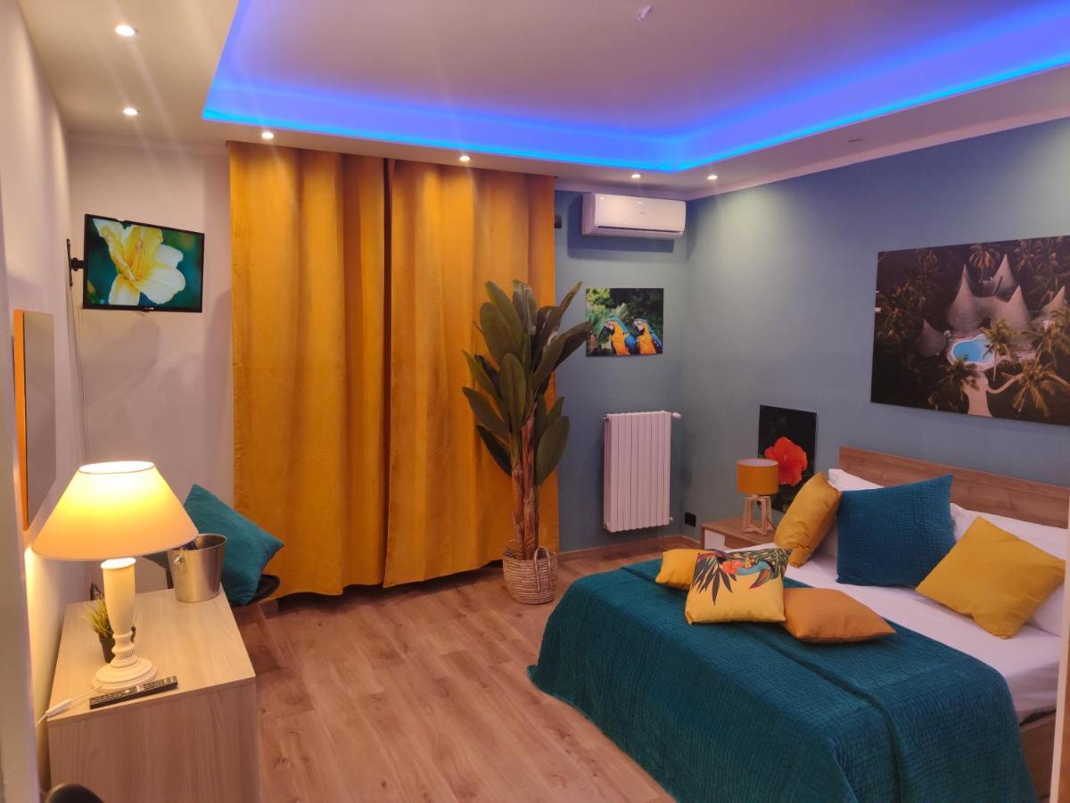 Suite Maison Tropical - Luxury Apartment In Bari Exterior foto