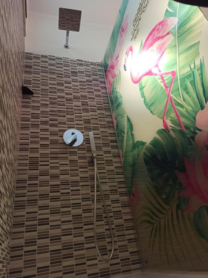 Suite Maison Tropical - Luxury Apartment In Bari Exterior foto
